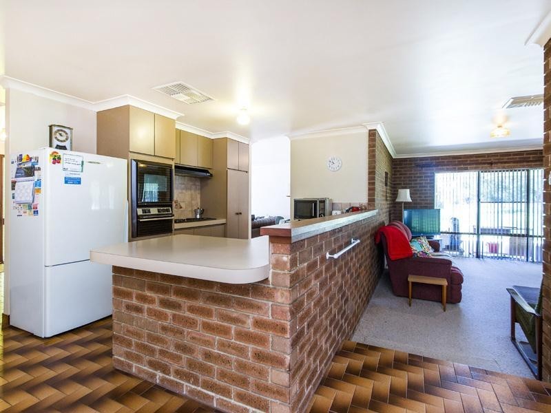 197 Blair Road, Oakford WA 6121