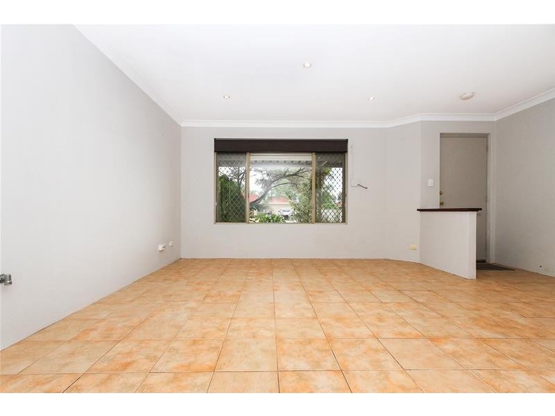 28 Hansen Road, Seville Grove WA 6112