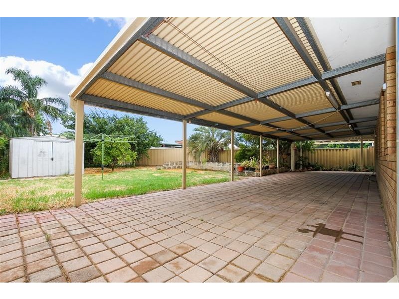 28 Hansen Road, Seville Grove WA 6112