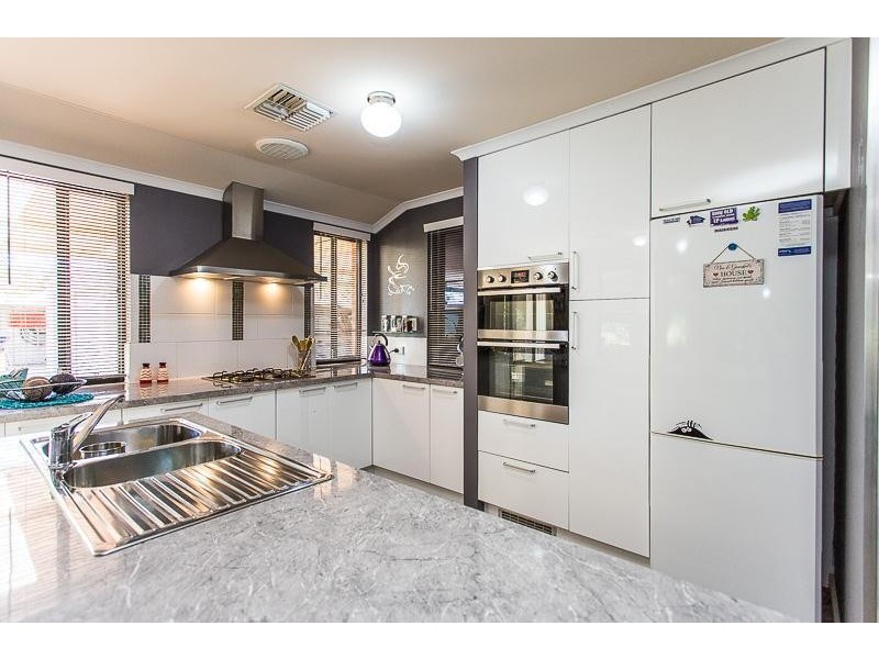 84 Ralphs Street, Seville Grove WA 6112