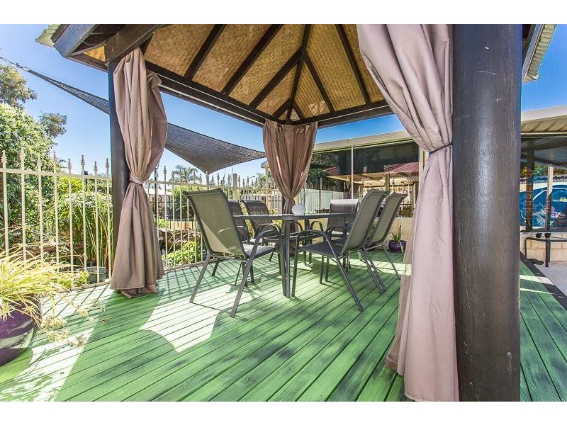 84 Ralphs Street, Seville Grove WA 6112