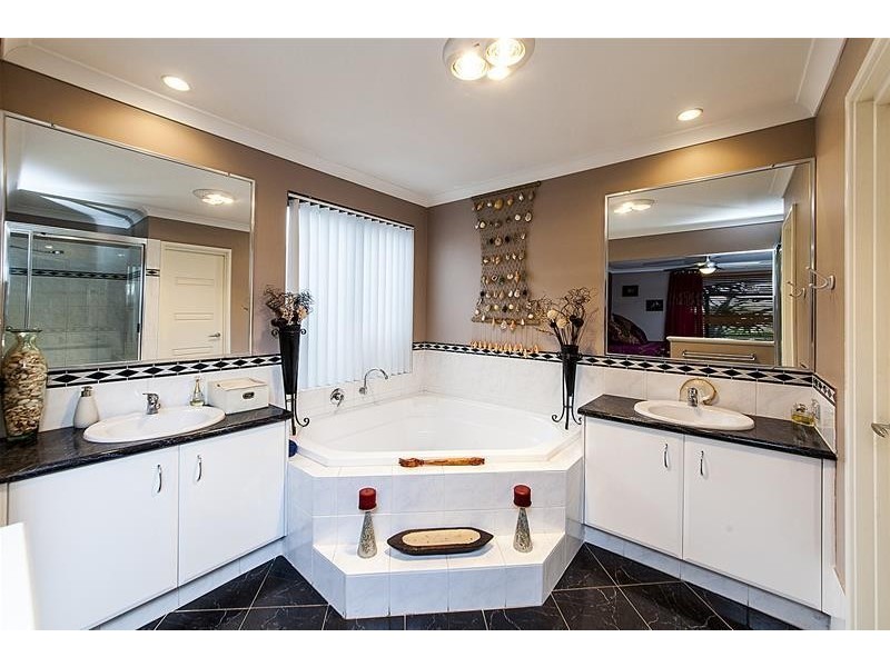 48 Brindabella Avenue, Rockingham WA 6168