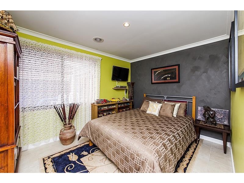 48 Brindabella Avenue, Rockingham WA 6168