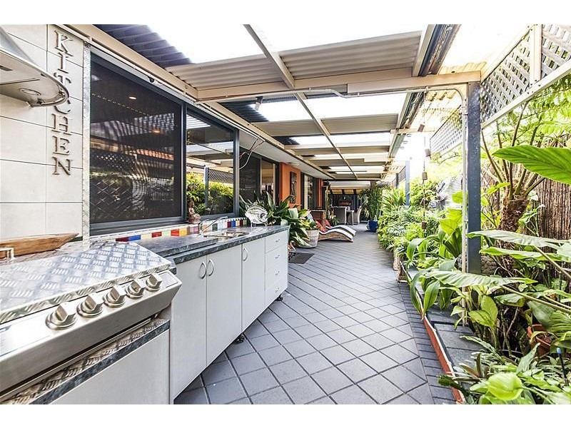 48 Brindabella Avenue, Rockingham WA 6168