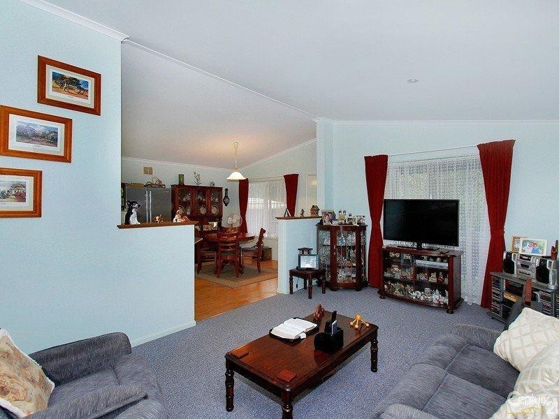 239 South Western Highway, Mount Richon WA 6112