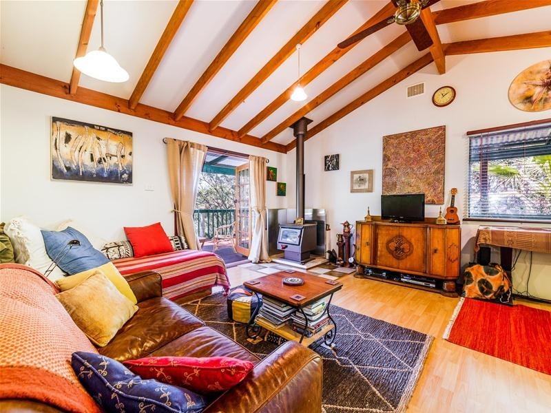 15 Possum Place, Kelmscott WA 6111