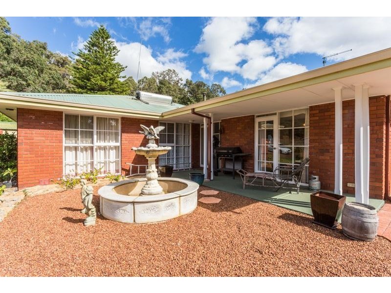 307 Albany Highway, Bedfordale WA 6112