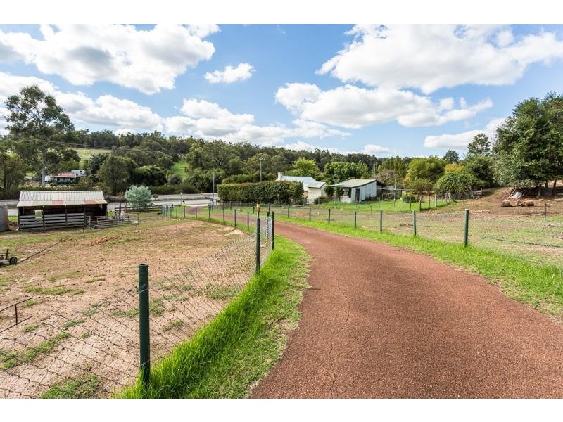 307 Albany Highway, Bedfordale WA 6112