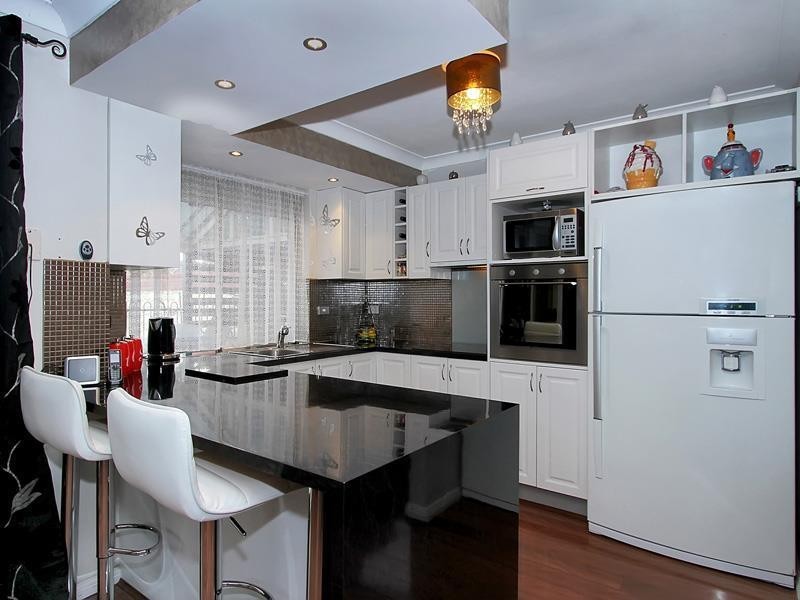 74 Ravenscroft Way, Kelmscott WA 6111