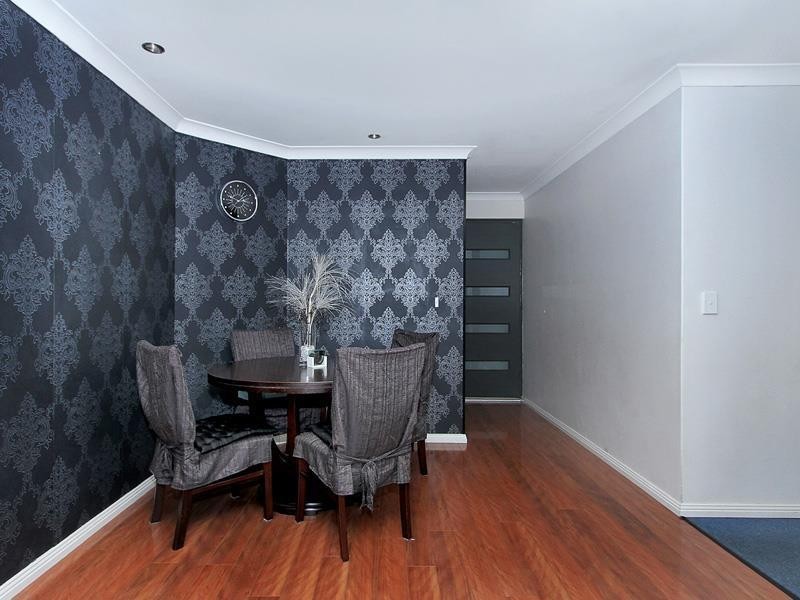 74 Ravenscroft Way, Kelmscott WA 6111