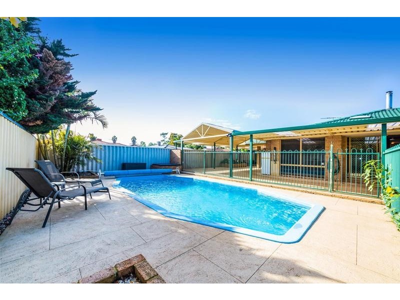 1 Ralphs Street, Seville Grove WA 6112