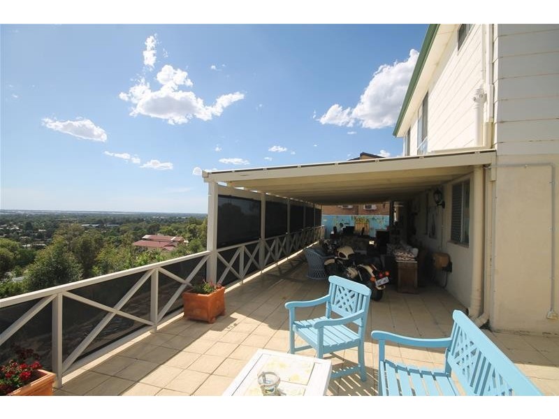 26 Wangoola Terrace, Mount Nasura WA 6112