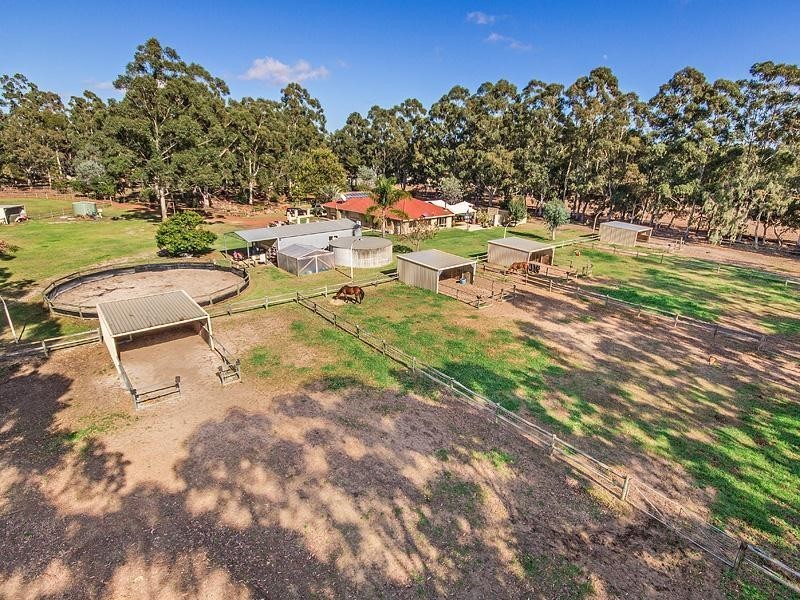 26 Karbro Drive, Cardup WA 6122