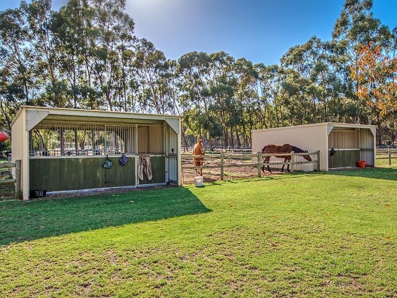 26 Karbro Drive, Cardup WA 6122