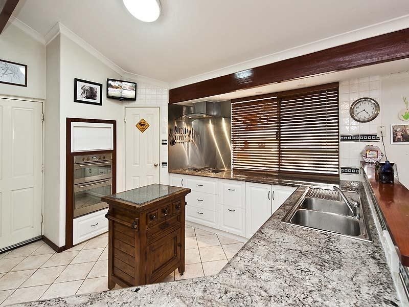 26 Karbro Drive, Cardup WA 6122