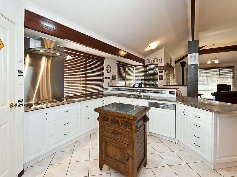 26 Karbro Drive, Cardup WA 6122