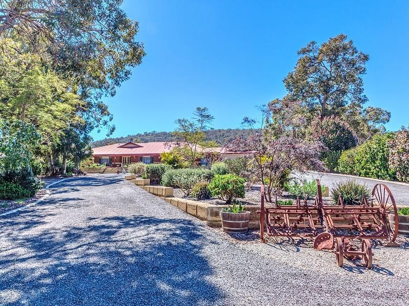 48 Harwood Pass, Darling Downs WA 6122