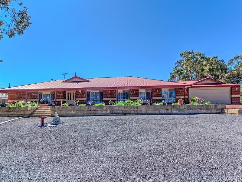 48 Harwood Pass, Darling Downs WA 6122