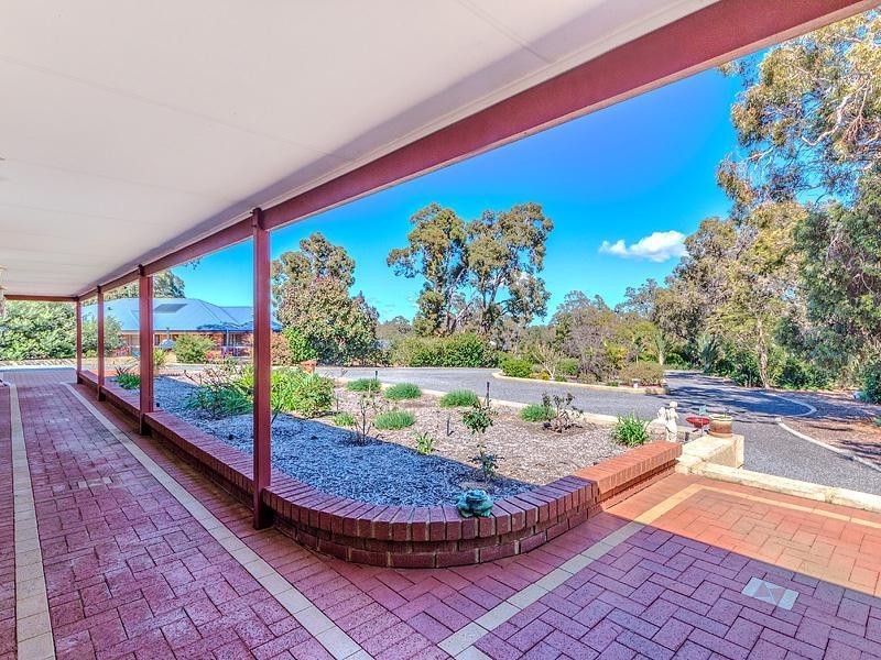 48 Harwood Pass, Darling Downs WA 6122