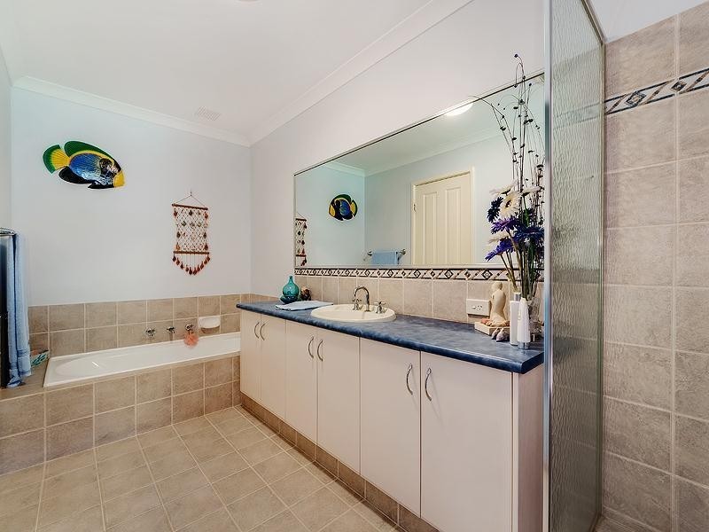 48 Harwood Pass, Darling Downs WA 6122