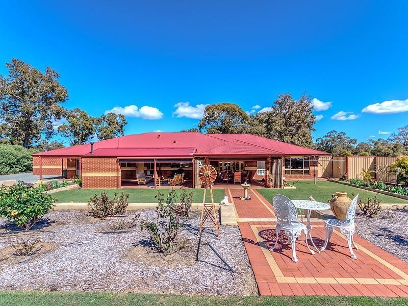 48 Harwood Pass, Darling Downs WA 6122