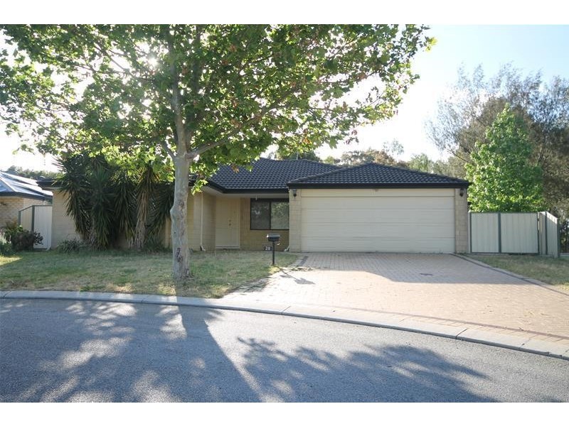 28 Dunn Close, Seville Grove WA 6112