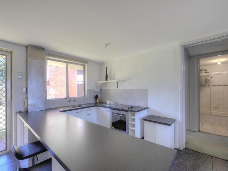 1/8 Hampton Street, Burswood WA 6100