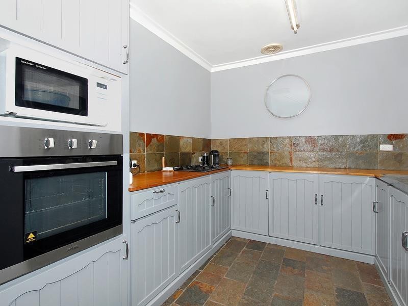 9 Reeves Court, Kelmscott WA 6111