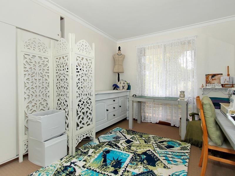 9 Reeves Court, Kelmscott WA 6111