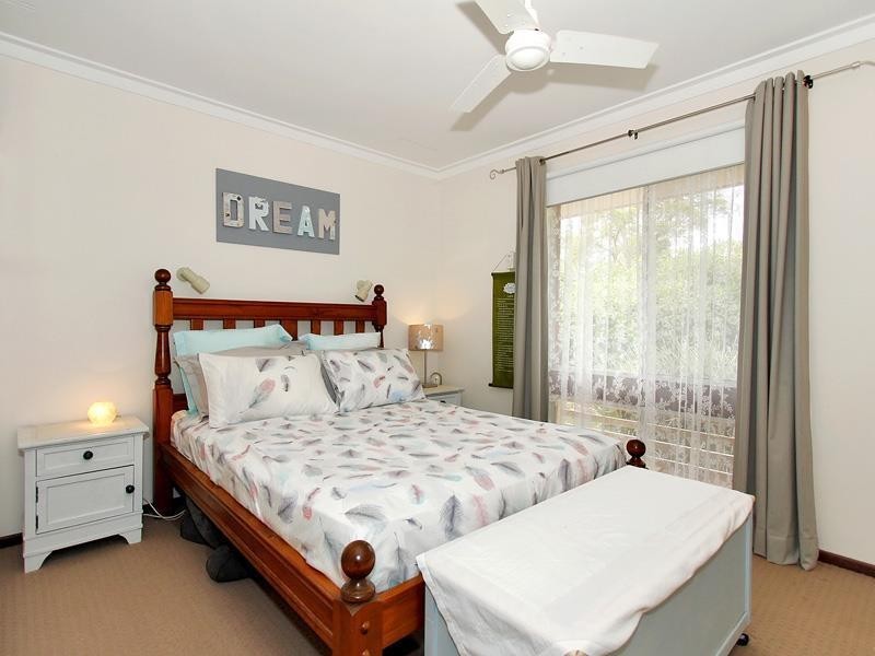 9 Reeves Court, Kelmscott WA 6111