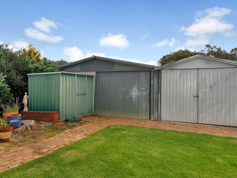 9 Reeves Court, Kelmscott WA 6111