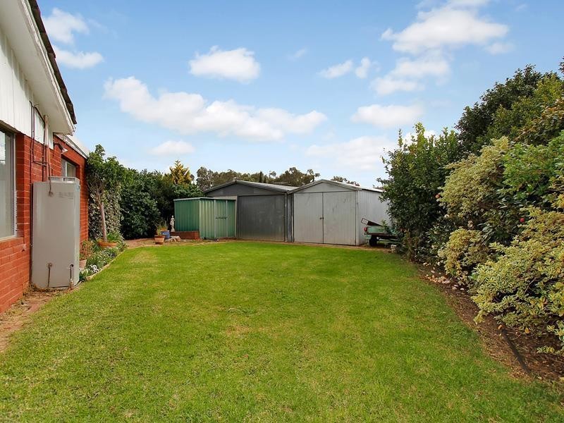 9 Reeves Court, Kelmscott WA 6111