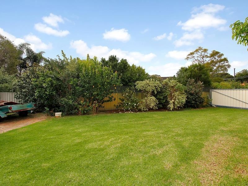 9 Reeves Court, Kelmscott WA 6111