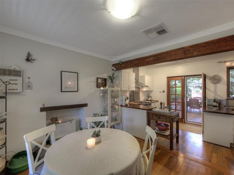 51 Sampson Road, Lesmurdie WA 6076