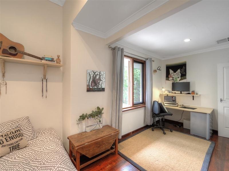 51 Sampson Road, Lesmurdie WA 6076