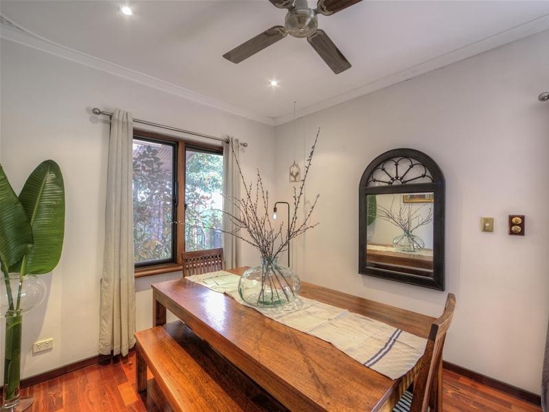 51 Sampson Road, Lesmurdie WA 6076