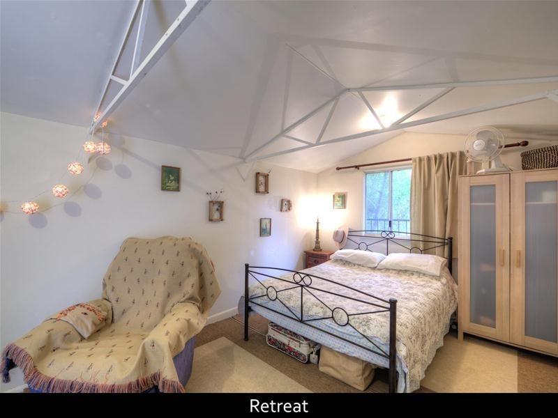 51 Sampson Road, Lesmurdie WA 6076