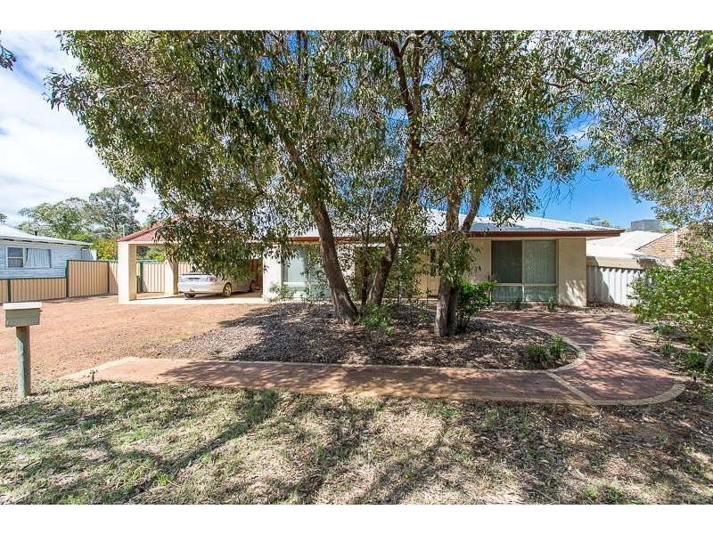14 Bateman Street, Byford WA 6122