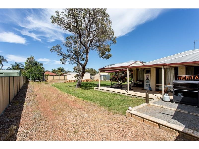 14 Bateman Street, Byford WA 6122
