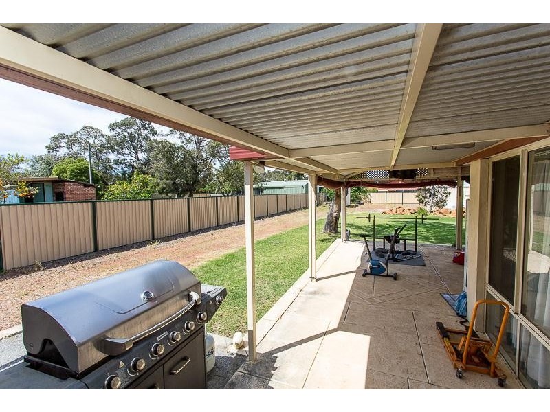 14 Bateman Street, Byford WA 6122