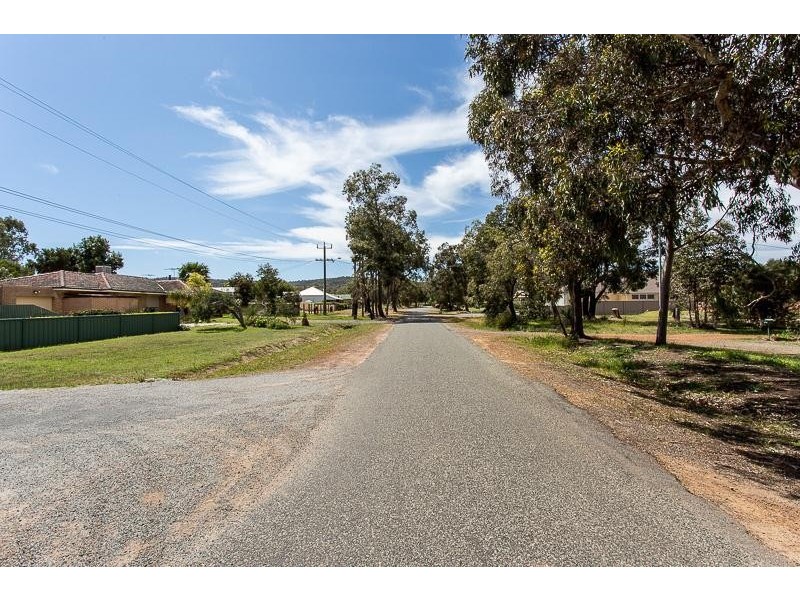 14 Bateman Street, Byford WA 6122
