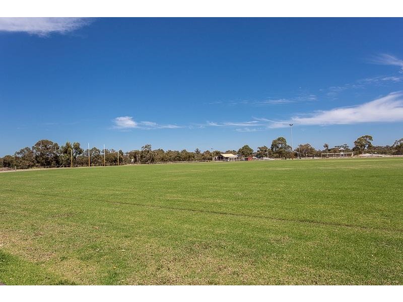 14 Bateman Street, Byford WA 6122