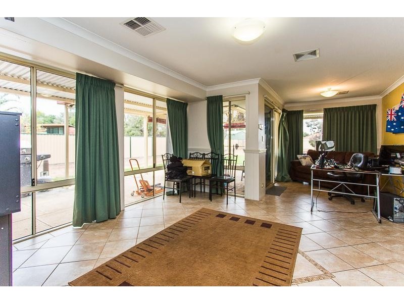 14 Bateman Street, Byford WA 6122