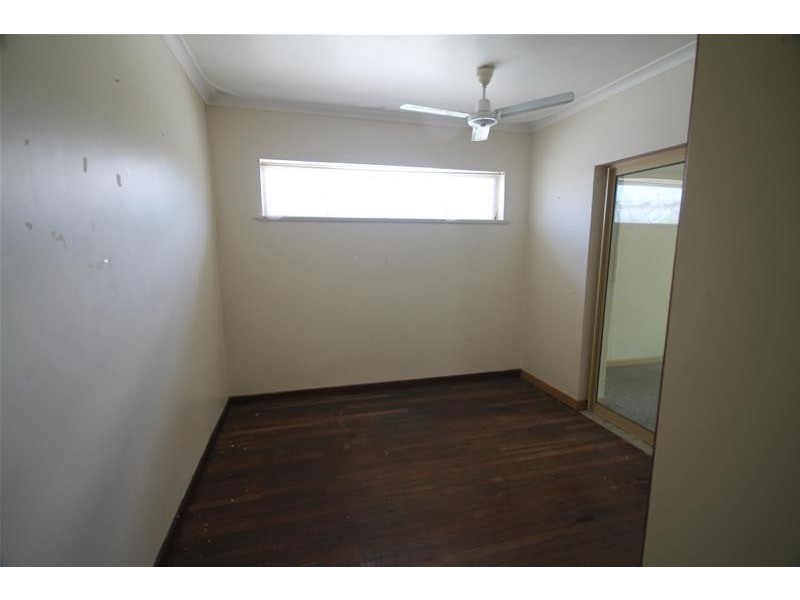 3 Flinn Avenue, Kelmscott WA 6111