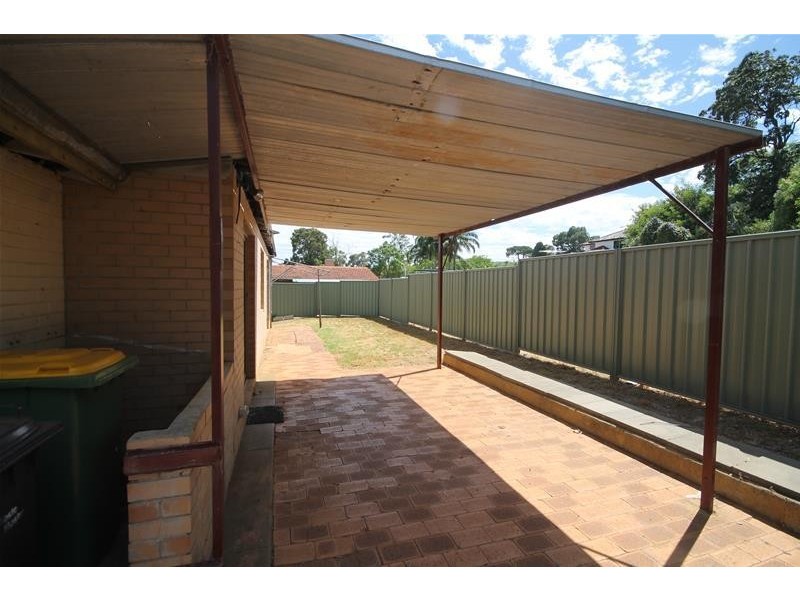 3 Flinn Avenue, Kelmscott WA 6111