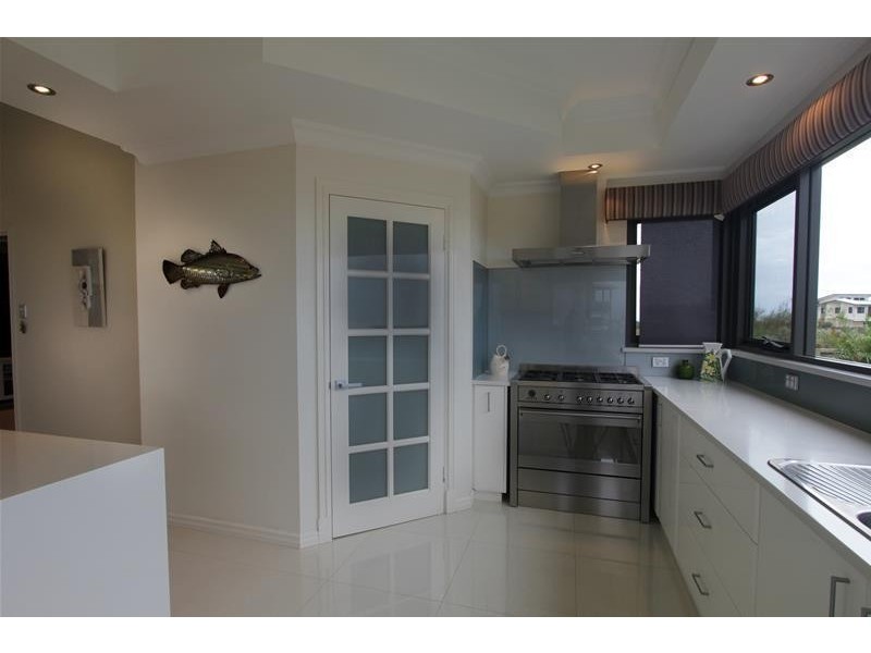 8 Terry Deschamps Way, Denham WA 6537