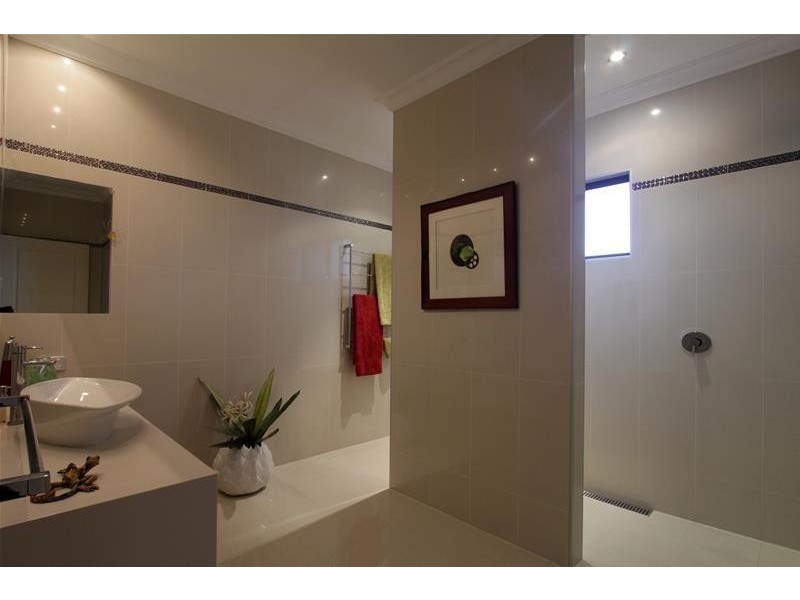 8 Terry Deschamps Way, Denham WA 6537