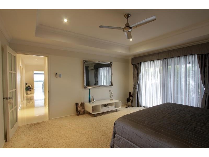 8 Terry Deschamps Way, Denham WA 6537