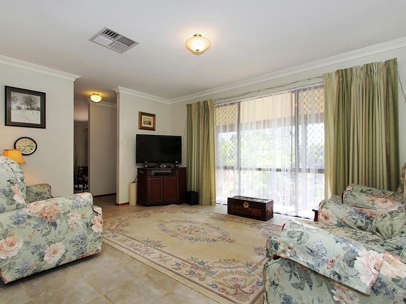 58 Harrison Road, Mount Richon WA 6112