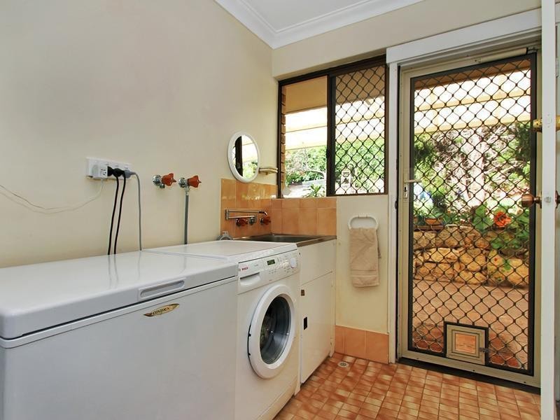 58 Harrison Road, Mount Richon WA 6112